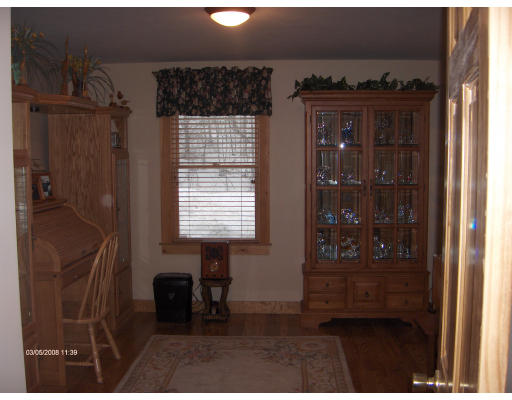 158 Briggs Road West Athol, MA 01331 - Photo 10 of 28