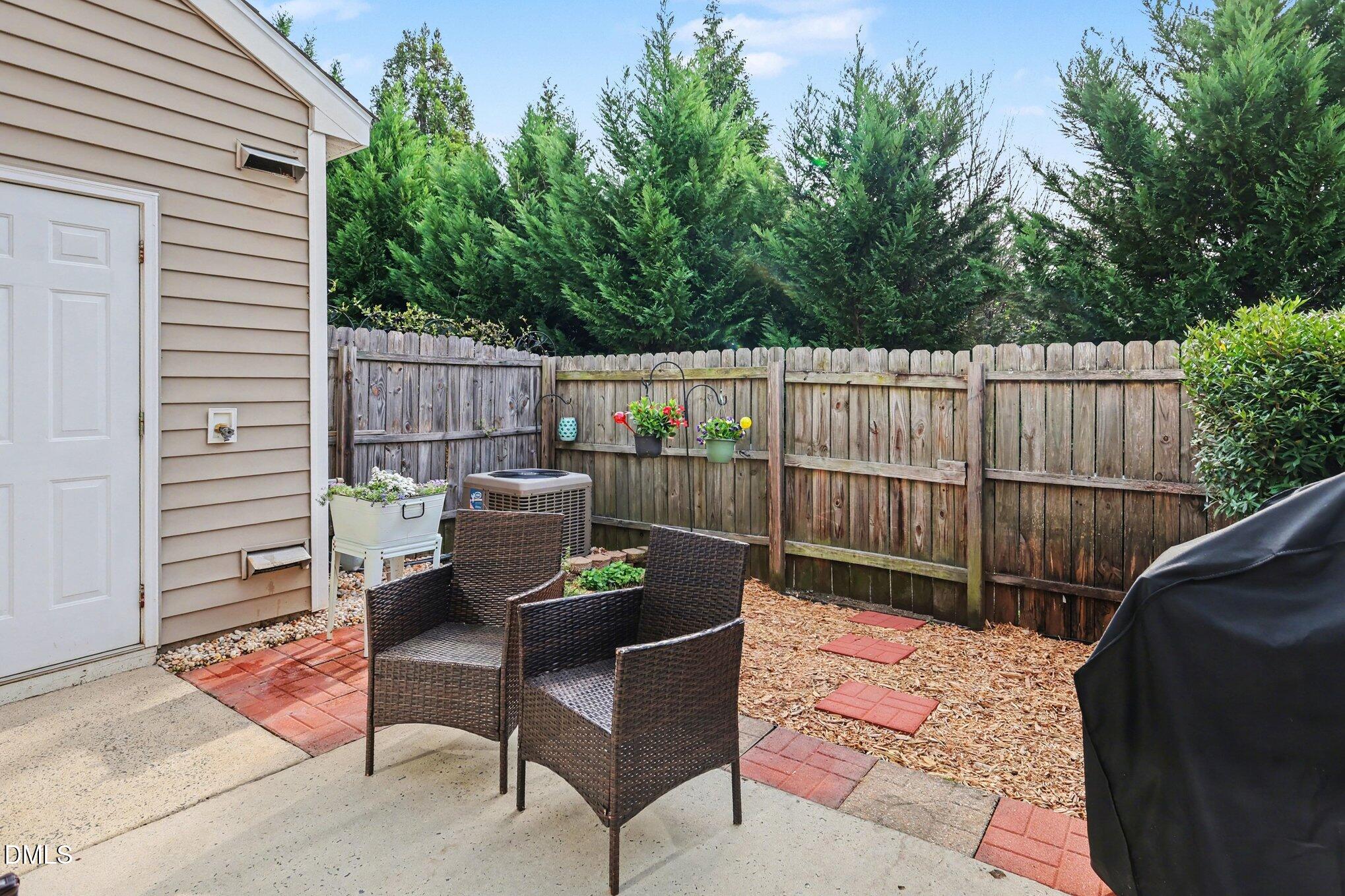 8211 Rhiannon Road Raleigh, NC 27613 - Photo 20 of 25 Backyard