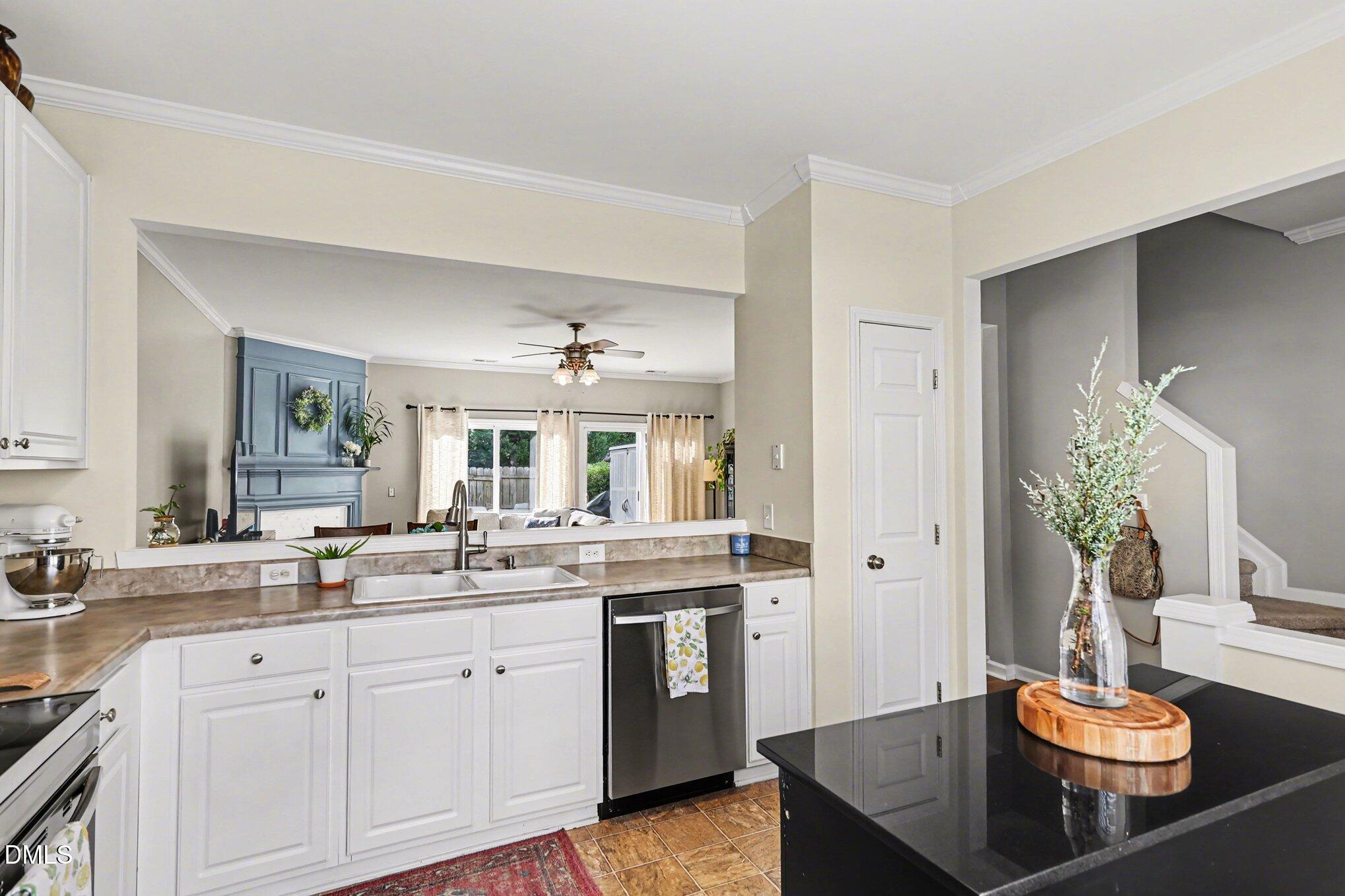 8211 Rhiannon Road Raleigh, NC 27613 - Photo 7 of 25 Kitchen