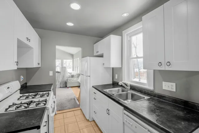 $330,000 | 2296 Shadywood Road, Wayzata, MN 55391