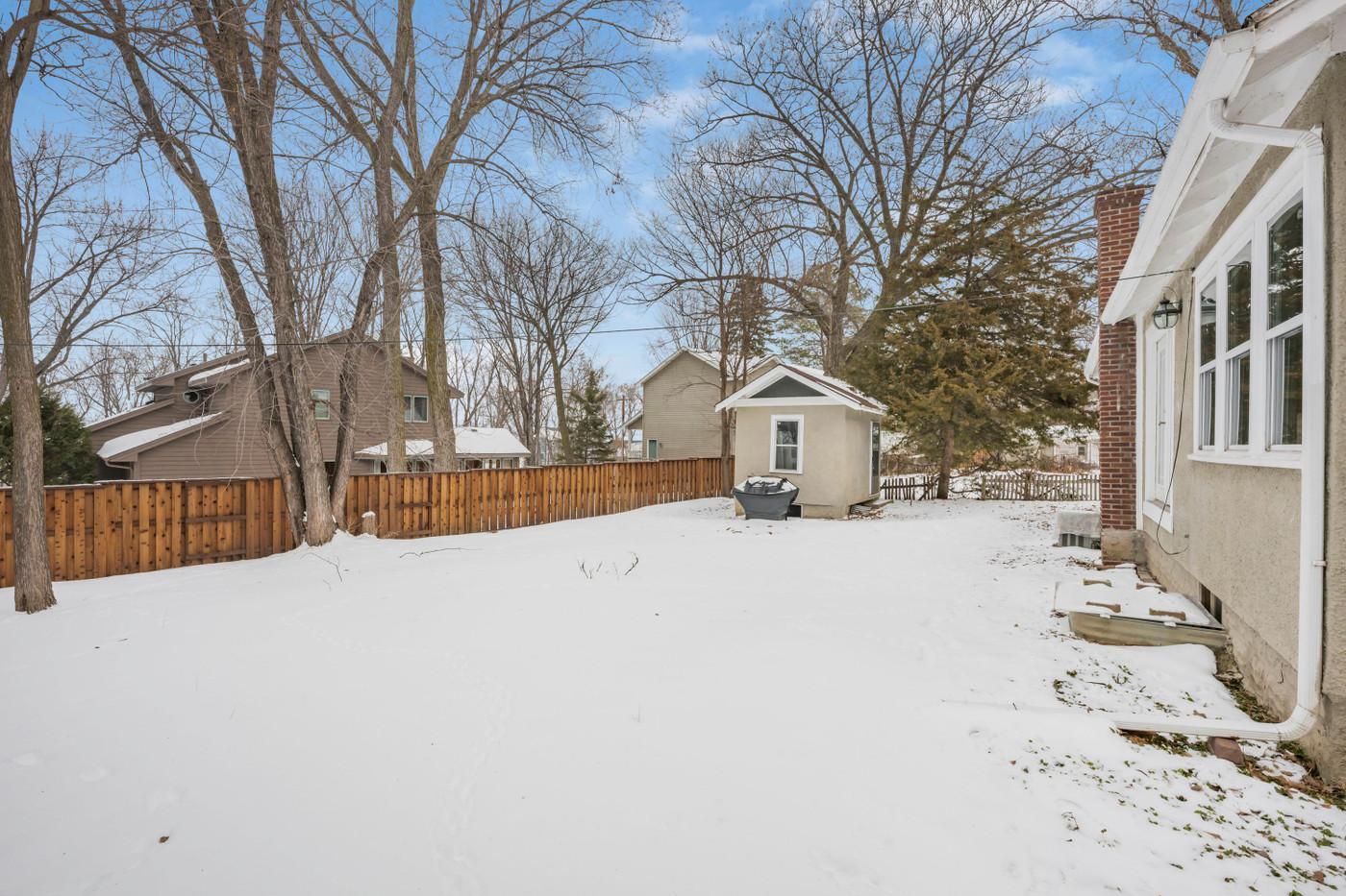 2296 Shadywood Road Wayzata, MN 55391 - Photo 10 of 17