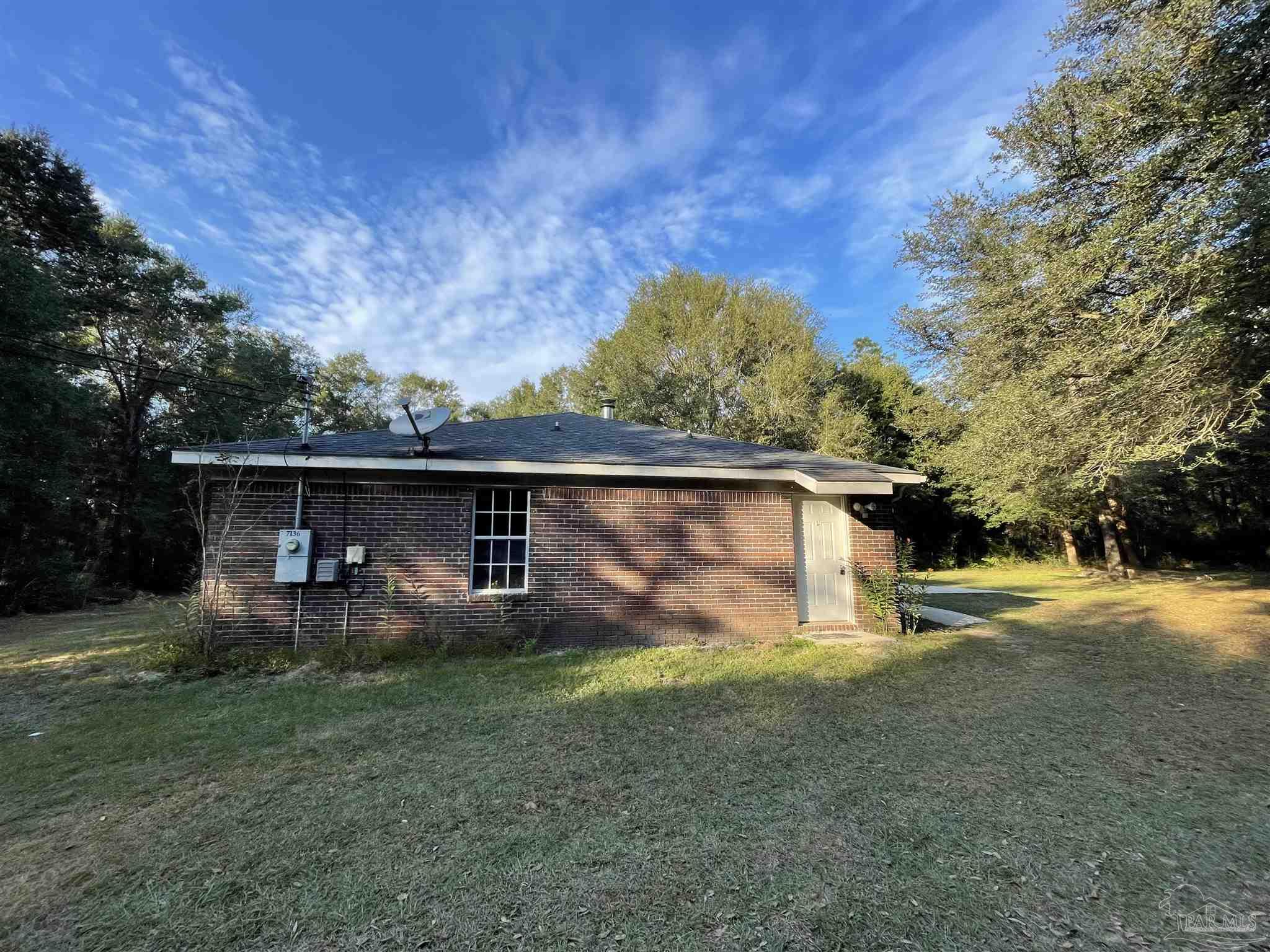 7136 Heath Road Milton, FL 32570 - Photo 3 of 36 Gallery Image 3