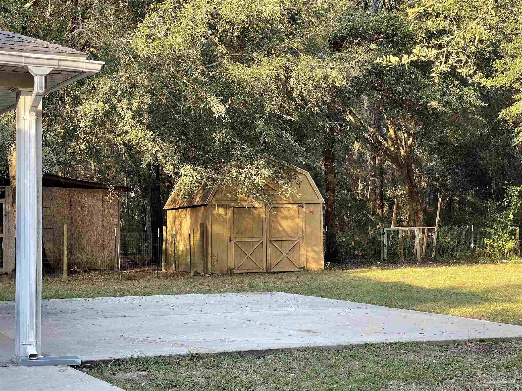 7136 Heath Road Milton, FL 32570 - Photo 4 of 36 Gallery Image 4