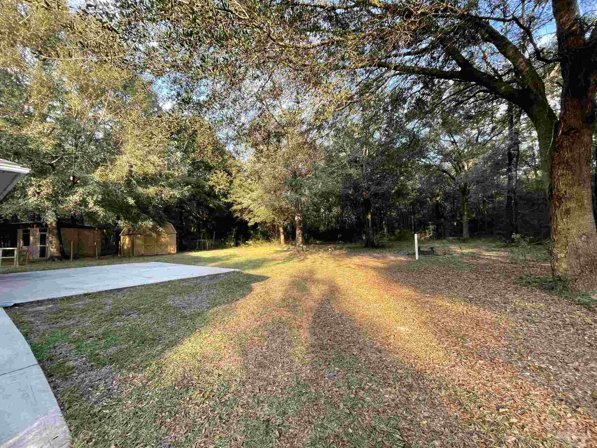 7136 Heath Road Milton, FL 32570 - Photo 5 of 36 Gallery Image 5