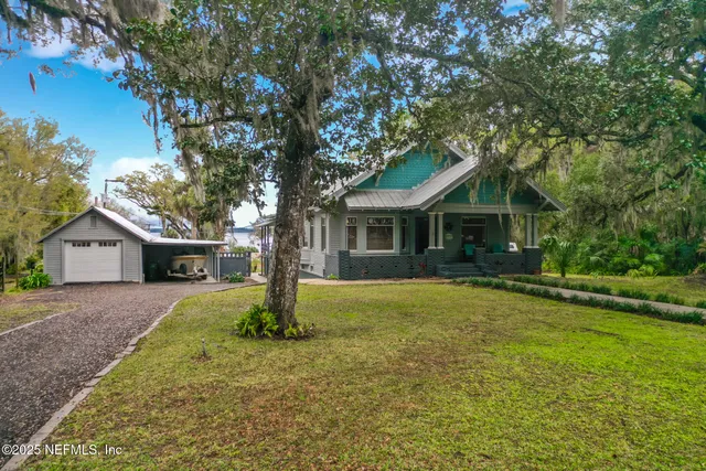 $565,000 | 301 South Prospect Street, Crescent City, FL 32112