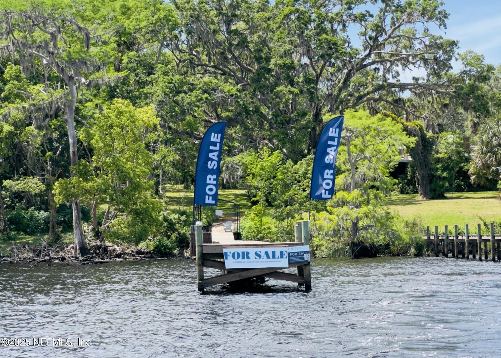 301 South Prospect Street Crescent City, FL 32112 - Photo 90 of 91 Dock signs from the lake