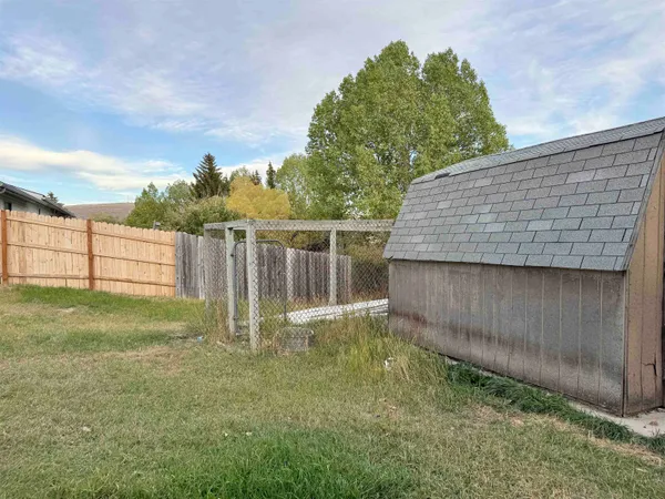 $229,900 | 1002 Sorensen Drive, Kemmerer, WY 83101