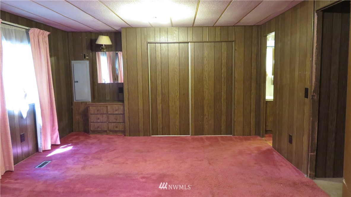 2058 Willeys Lake Road Custer, WA 98240 - Photo 23 of 25 a view of wooden closet