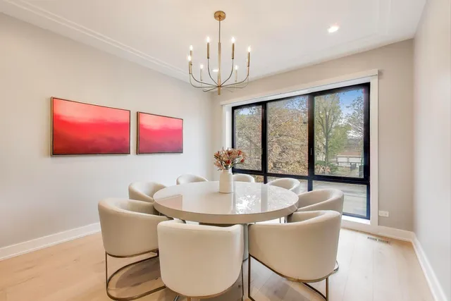 $1,200,000 | 1644 West Diversey Parkway, Unit 1, Chicago, IL 60614