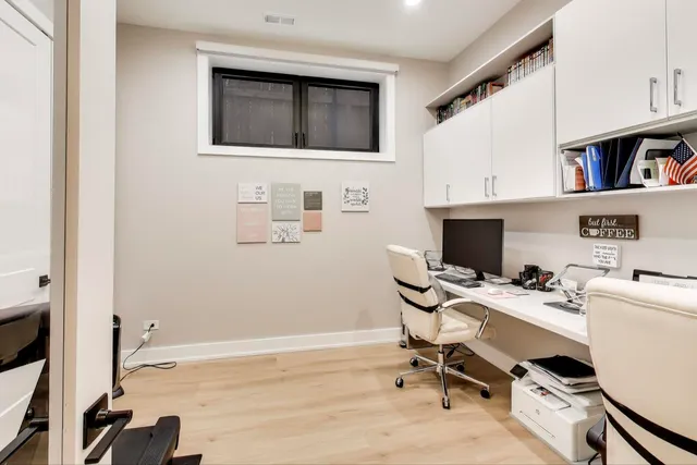 $1,200,000 | 1644 West Diversey Parkway, Unit 1, Chicago, IL 60614