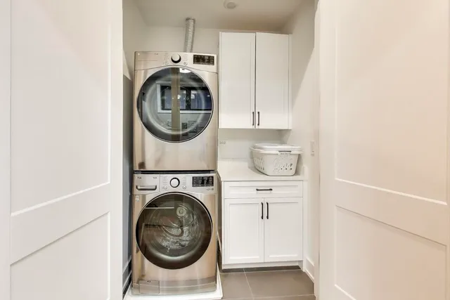 $1,200,000 | 1644 West Diversey Parkway, Unit 1, Chicago, IL 60614