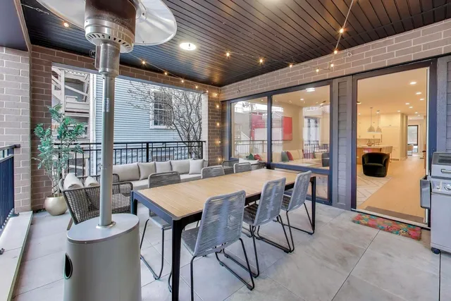 $1,200,000 | 1644 West Diversey Parkway, Unit 1, Chicago, IL 60614