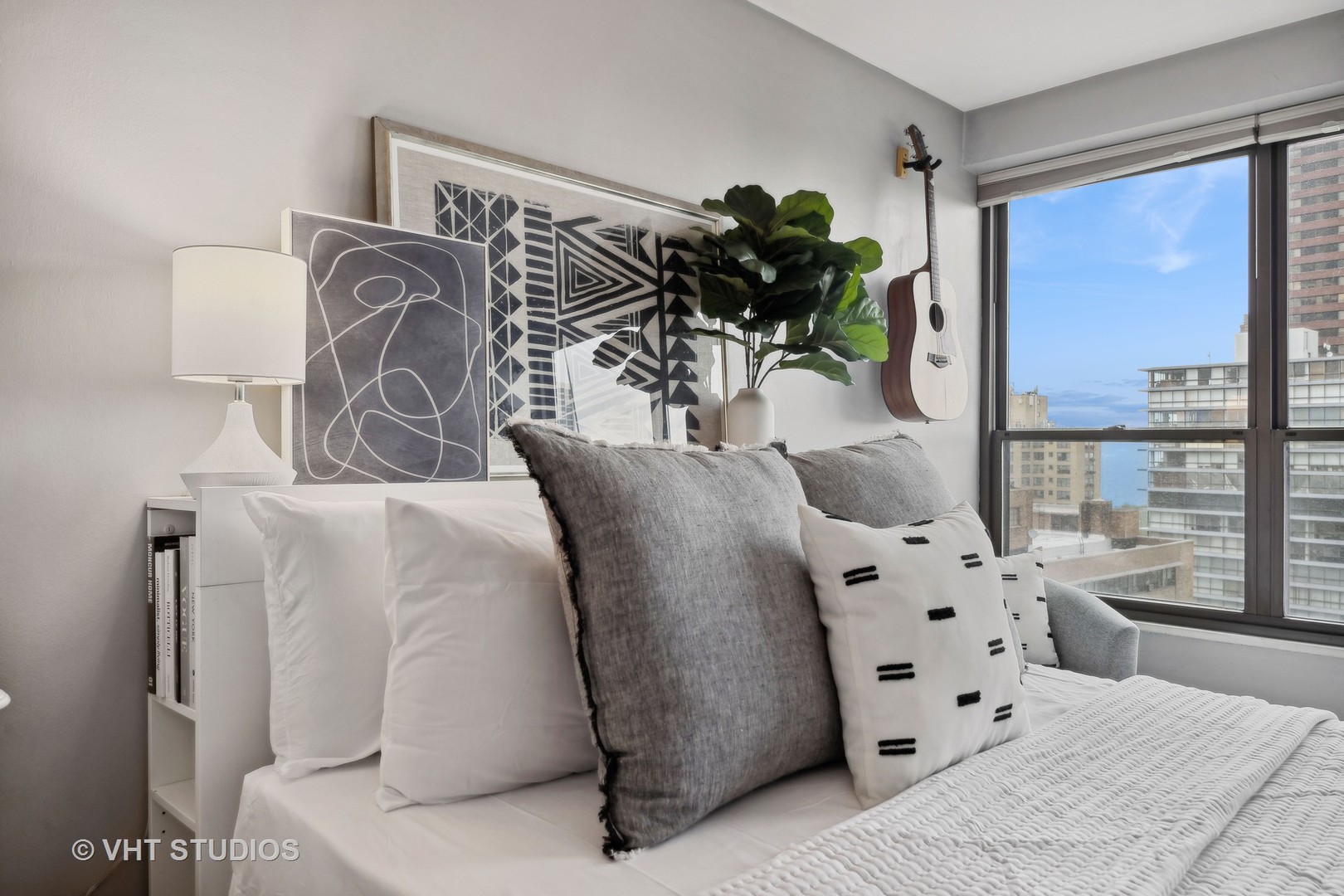 2930 North Sheridan Road, Unit 1807 Chicago, IL 60657 - Photo 16 of 22