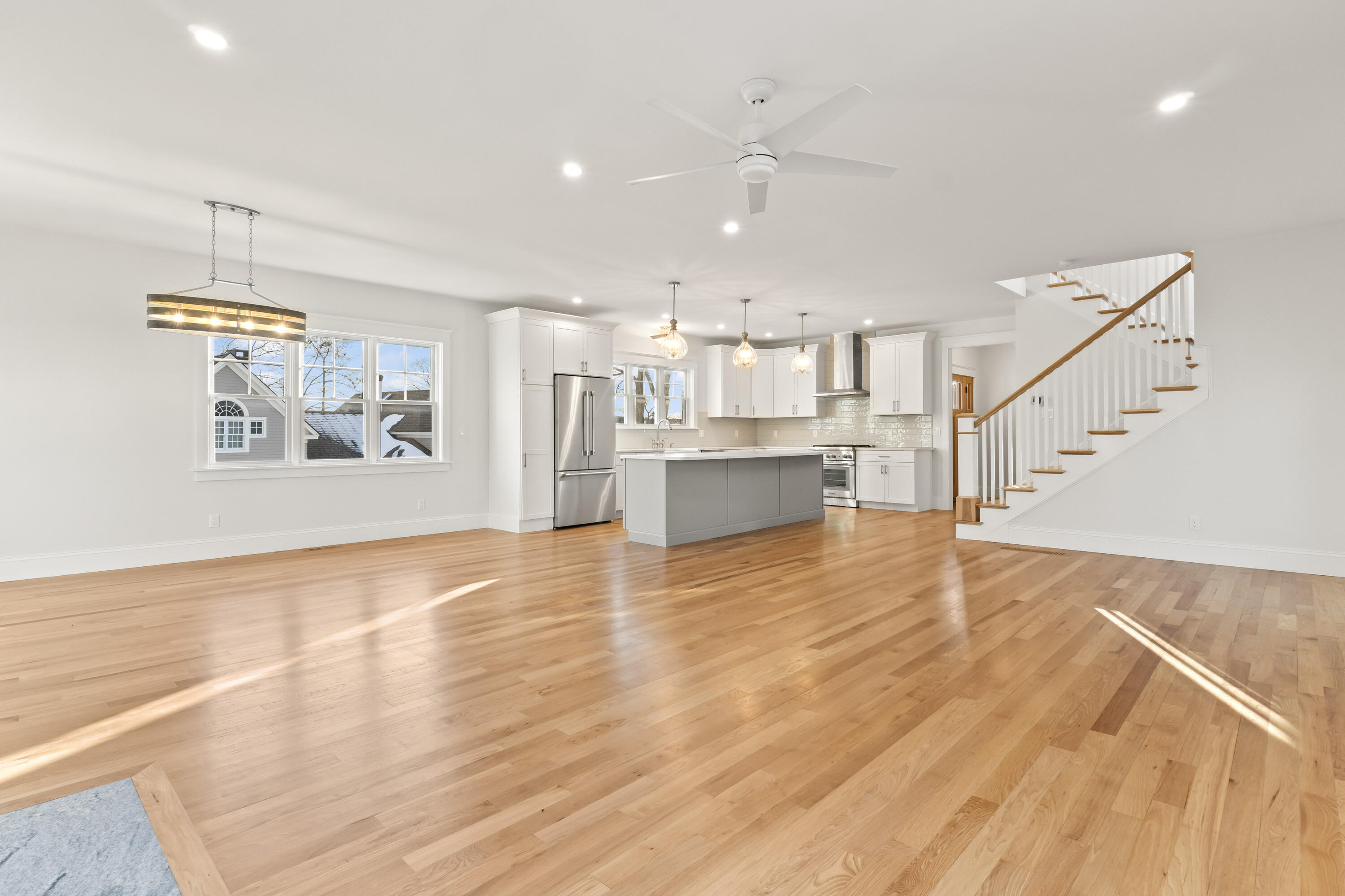 18 Eastern Point Road York, ME 03909 - Photo 14 of 43 Living/Kitchen