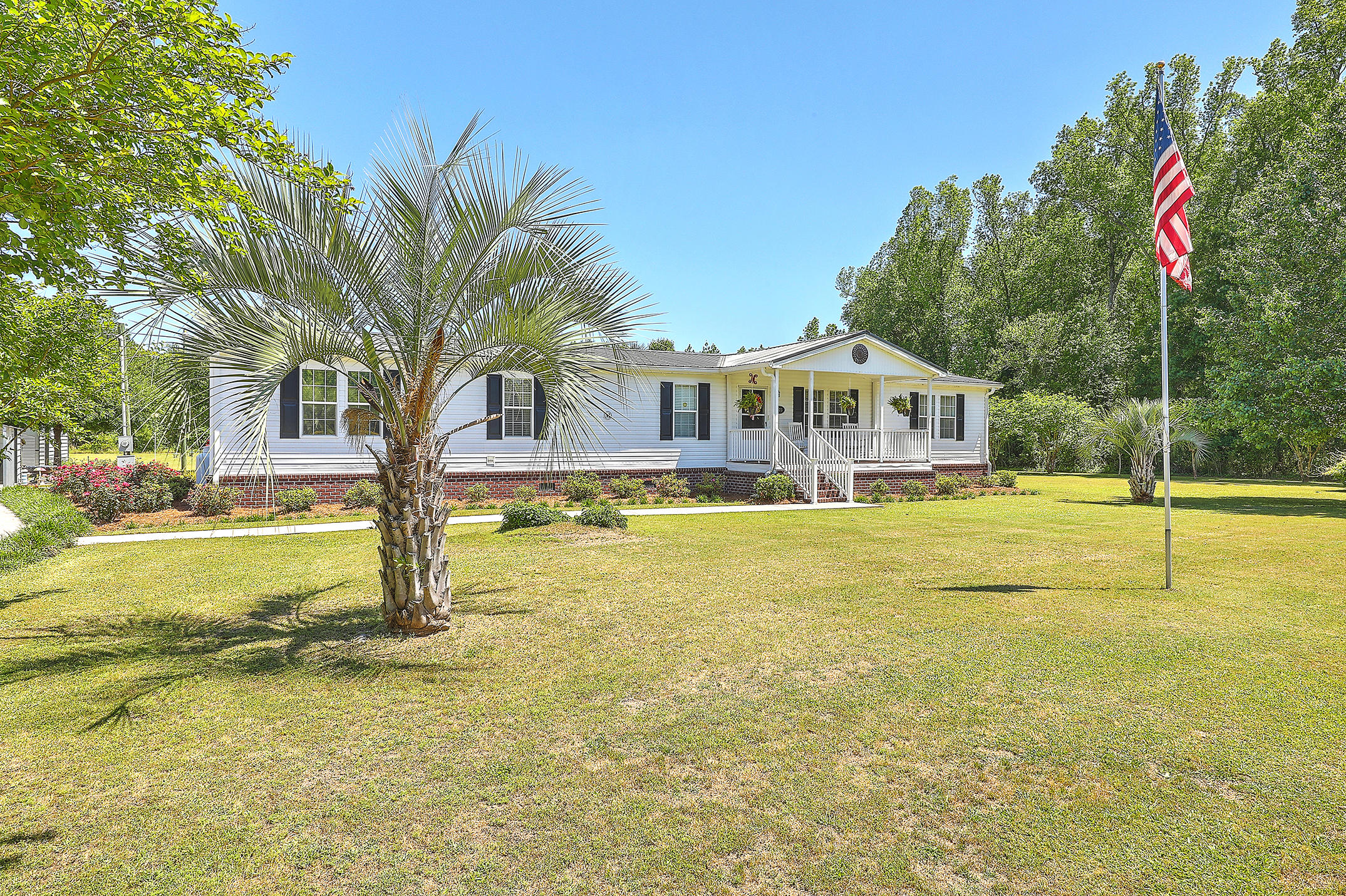 525 Mulberry Road St. George, SC 29477 - Photo 1 of 31 1R3A8244_45_46_47_48_49_50