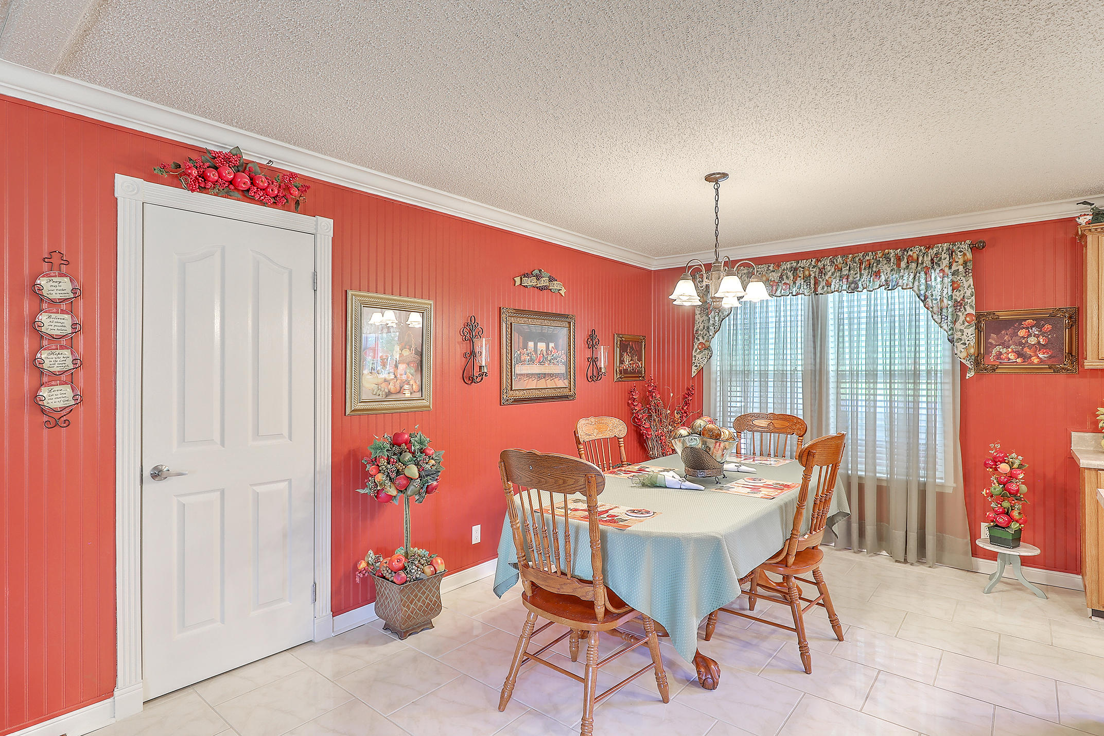 525 Mulberry Road St. George, SC 29477 - Photo 5 of 31 1R3A8419_20_21_22_23_24_25