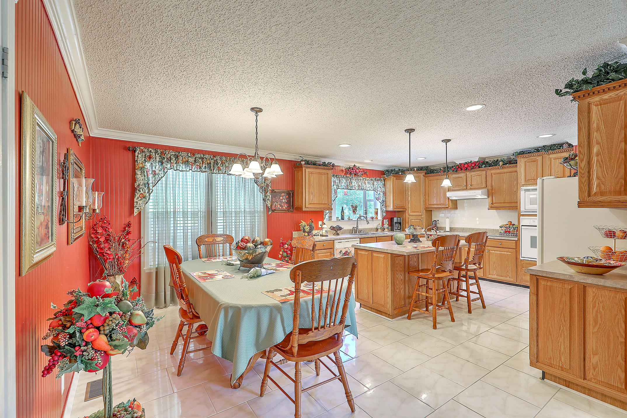 525 Mulberry Road St. George, SC 29477 - Photo 6 of 31 1R3A8426_27_28_29_30_31_32