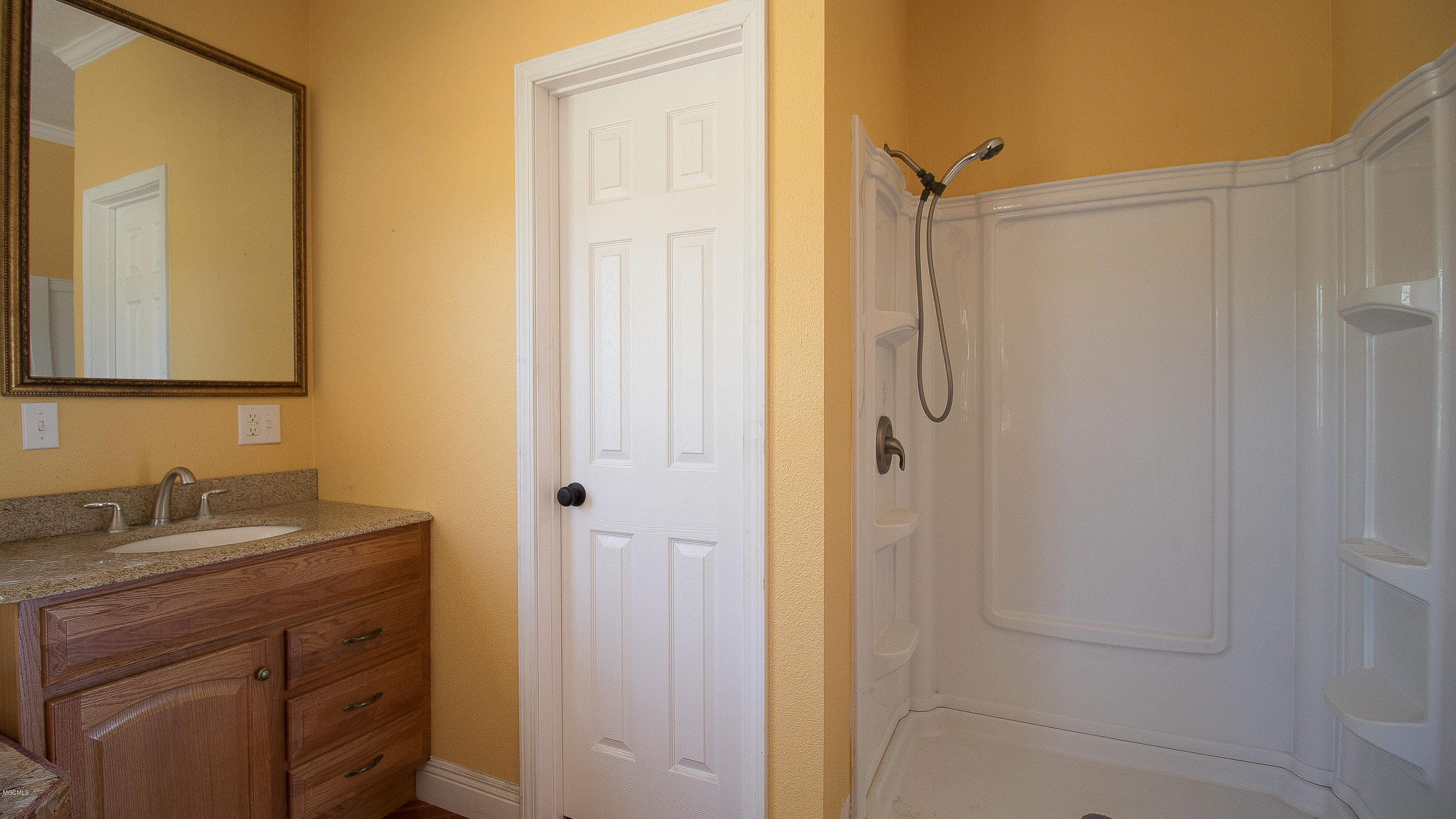 3729 Roberts Road Moss Point, MS 39562 - Photo 12 of 22 729 Roberts Road-103