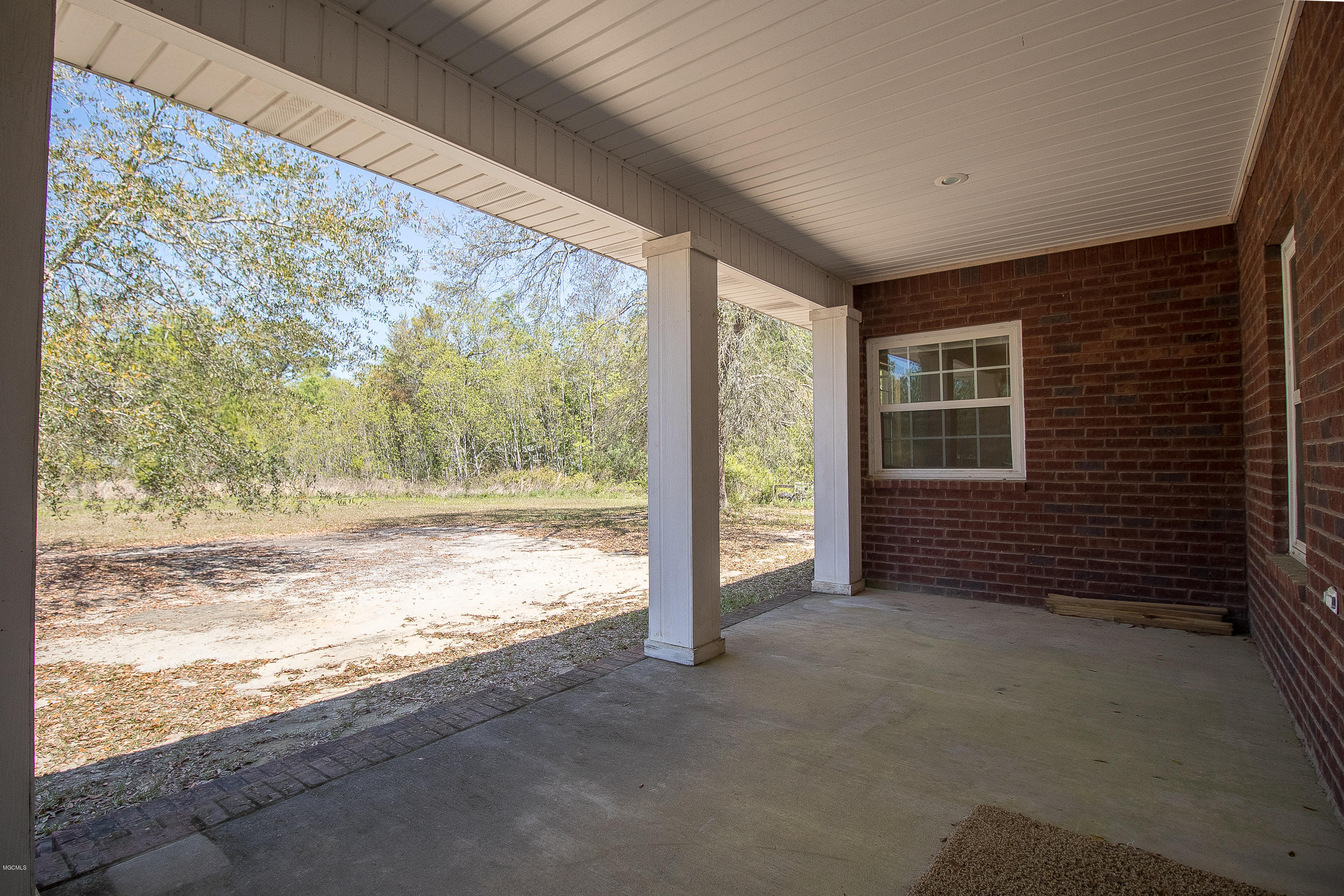 3729 Roberts Road Moss Point, MS 39562 - Photo 21 of 22 729 Roberts Road-118