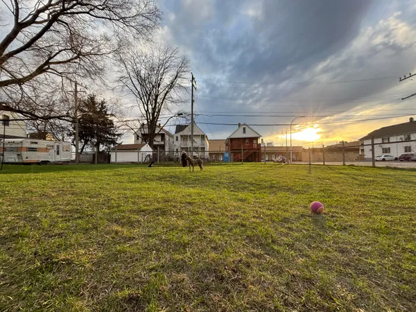 $115,000 | 2222 Grayling Street, Hamtramck, MI 48212