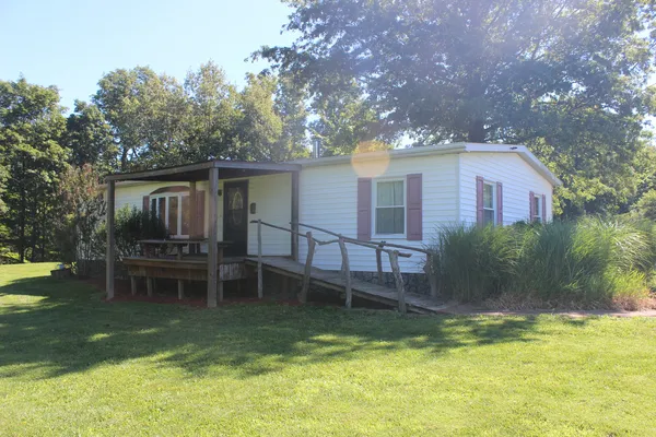 $749,000 | 3042 Cannon Gardens, Iuka, IL 62849
