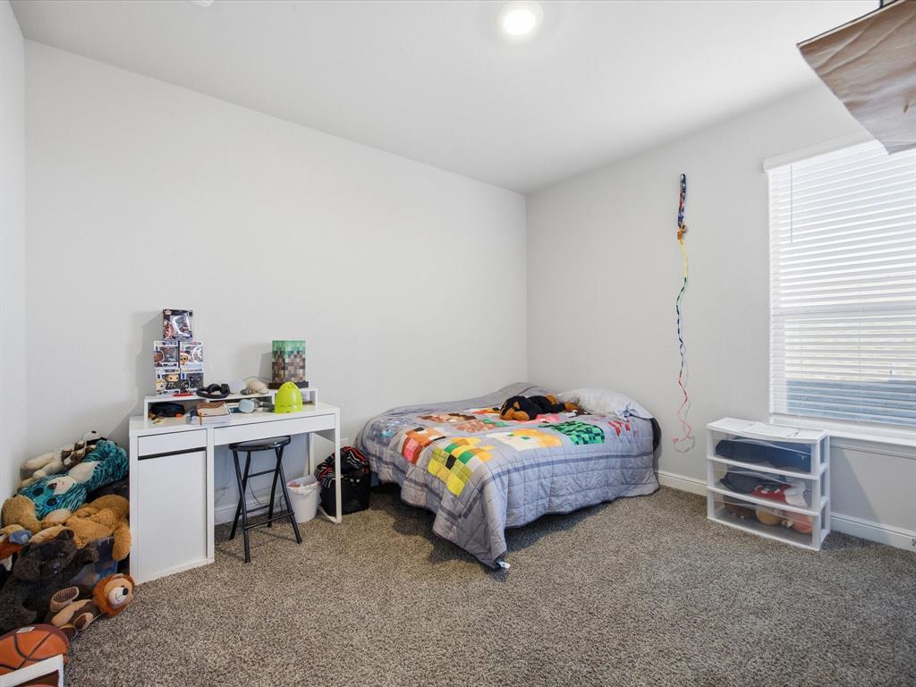 186 Dogwood Avenue Rhome, TX 76078 - Photo 16 of 38