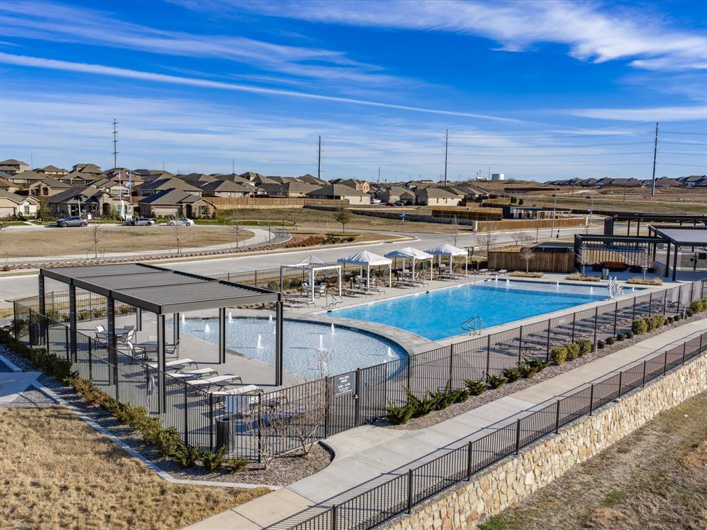 186 Dogwood Avenue Rhome, TX 76078 - Photo 29 of 38