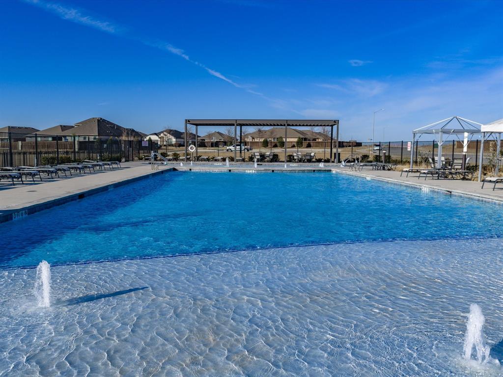 186 Dogwood Avenue Rhome, TX 76078 - Photo 30 of 38