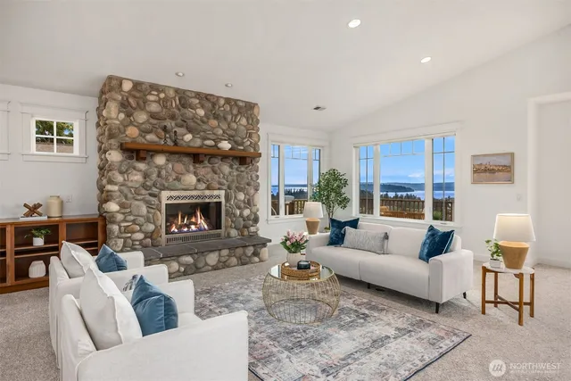 $1,485,000 | 37918 Vista Key Drive Northeast, Hansville, WA 98340