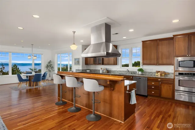 $1,485,000 | 37918 Vista Key Drive Northeast, Hansville, WA 98340