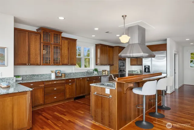 $1,485,000 | 37918 Vista Key Drive Northeast, Hansville, WA 98340