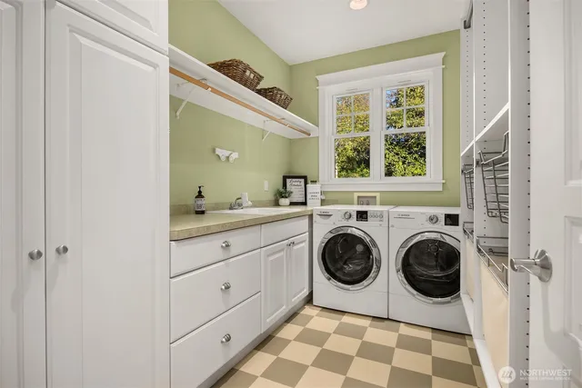 $1,485,000 | 37918 Vista Key Drive Northeast, Hansville, WA 98340