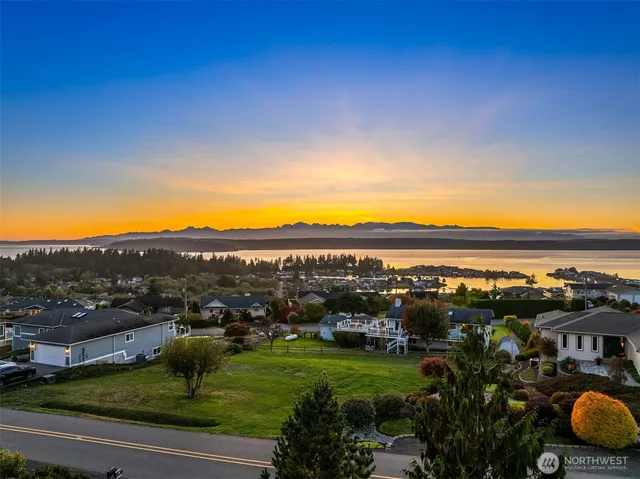 $1,485,000 | 37918 Vista Key Drive Northeast, Hansville, WA 98340