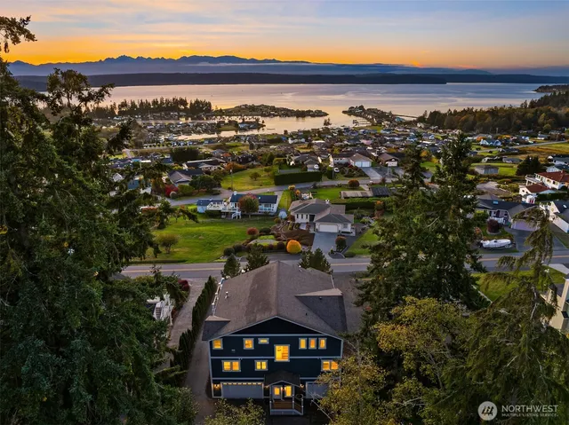 $1,485,000 | 37918 Vista Key Drive Northeast, Hansville, WA 98340