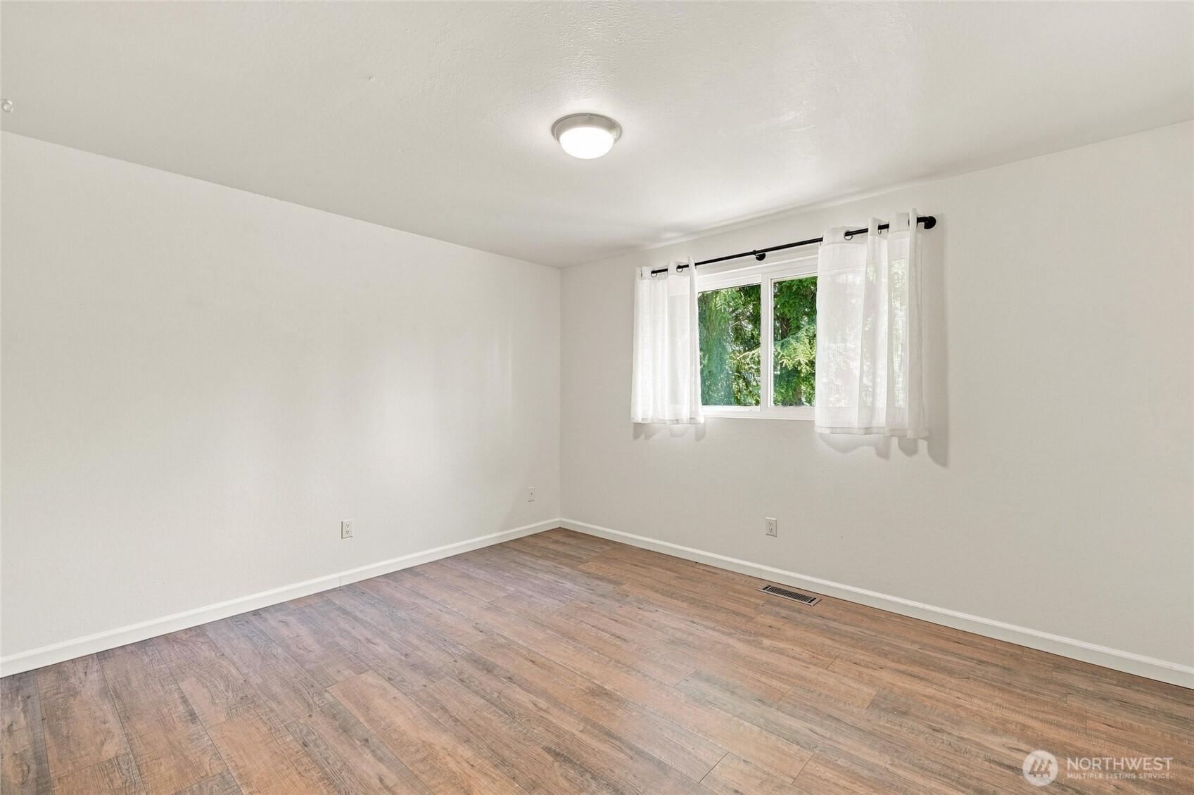 1812 172nd Street Southeast Bothell, WA 98012 - Photo 16 of 33 Gallery Image 16