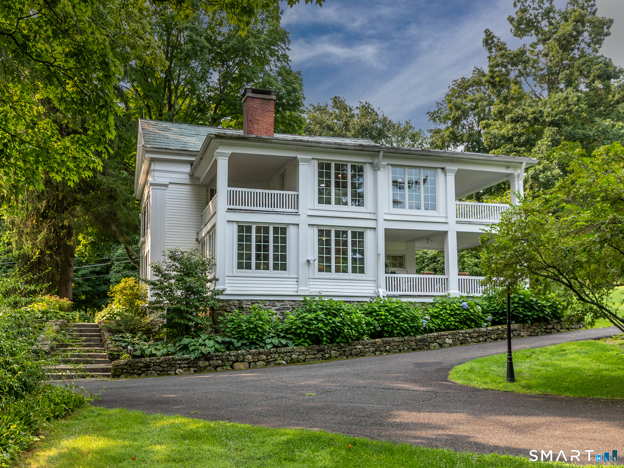 552 Breakneck Hill Road Middlebury, CT 06762 - Photo 3 of 38 Gallery Image 3