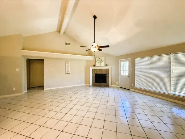 $2,195 | 4035 Lotus Drive, Pearland, TX 77584