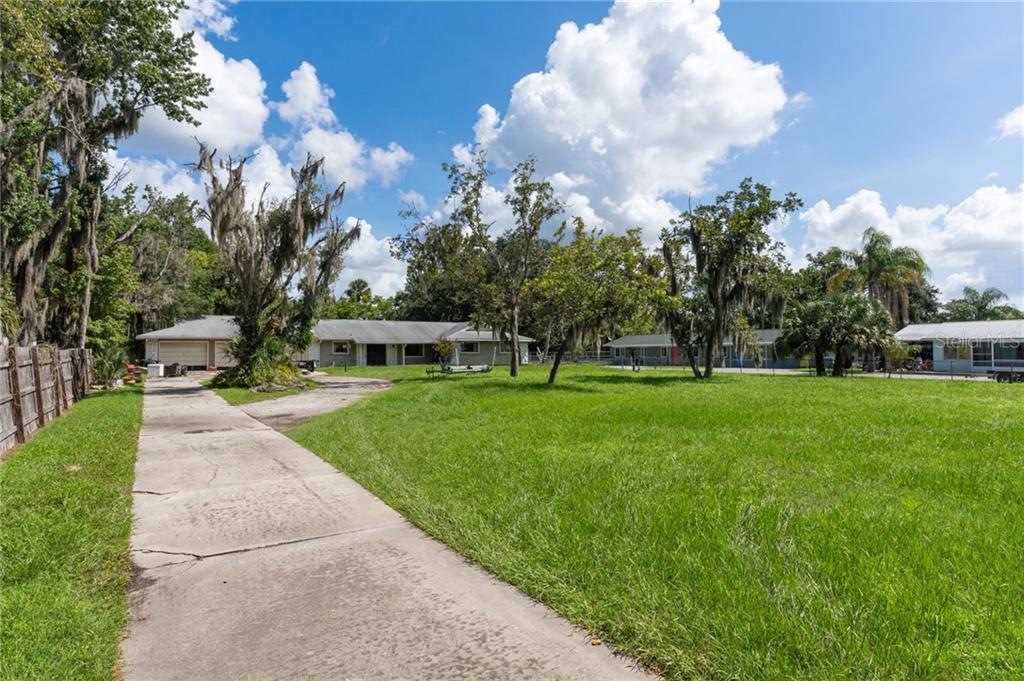149 Southeast Paradise Point Road Crystal River, FL 34429 - Photo 14 of 70 Gallery Image 14