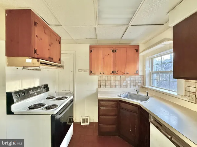 $159,900 | 5253 Mays Landing, Mays Landing, NJ 08330