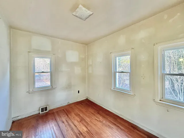 $159,900 | 5253 Mays Landing, Mays Landing, NJ 08330