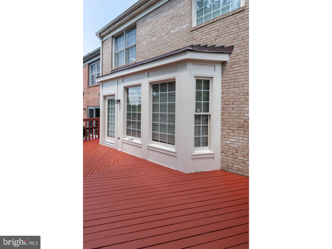 6513 Major Street Alexandria, VA 22312 - Photo 17 of 31 Deck