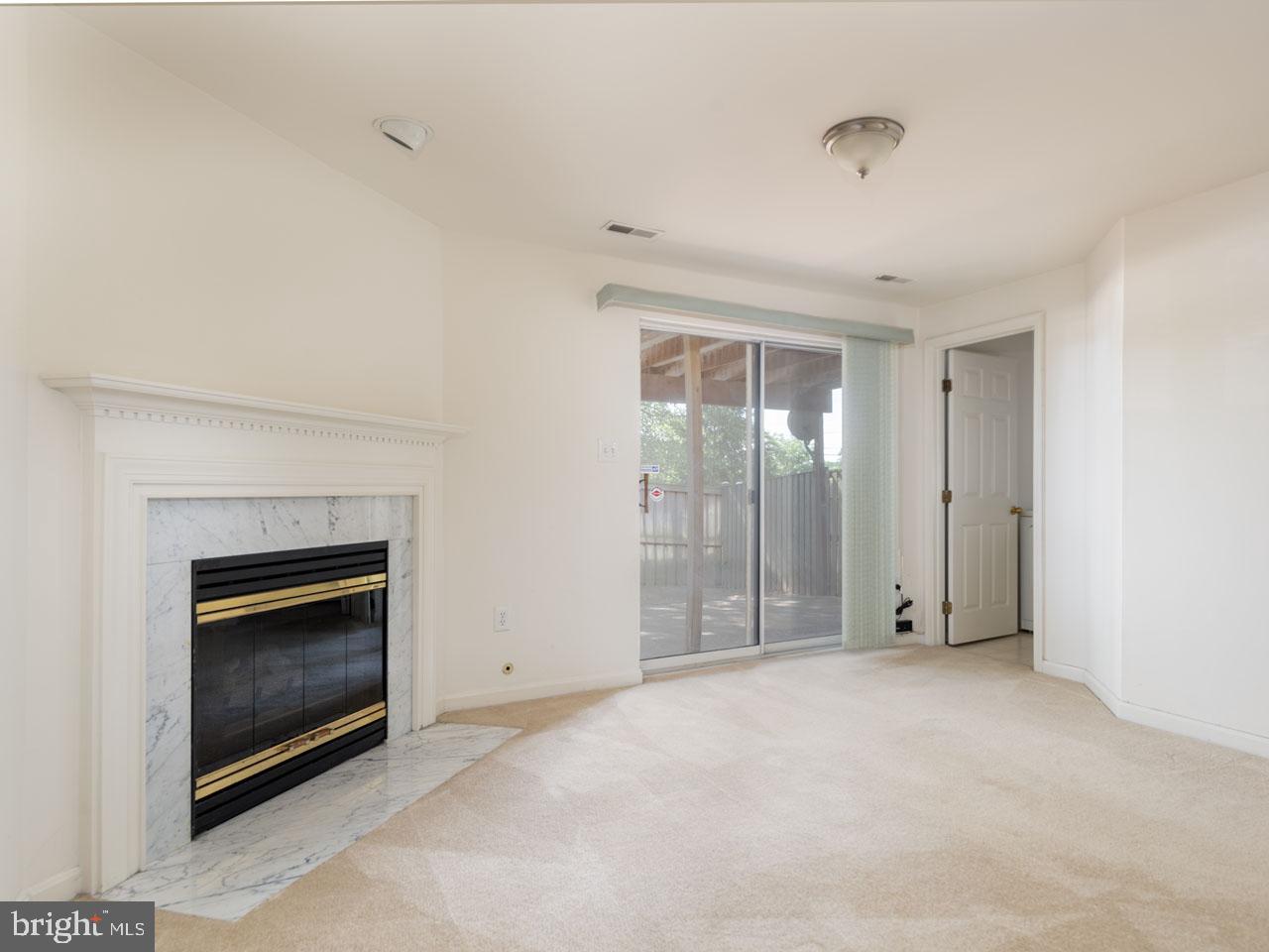 6513 Major Street Alexandria, VA 22312 - Photo 5 of 31 Recreation room