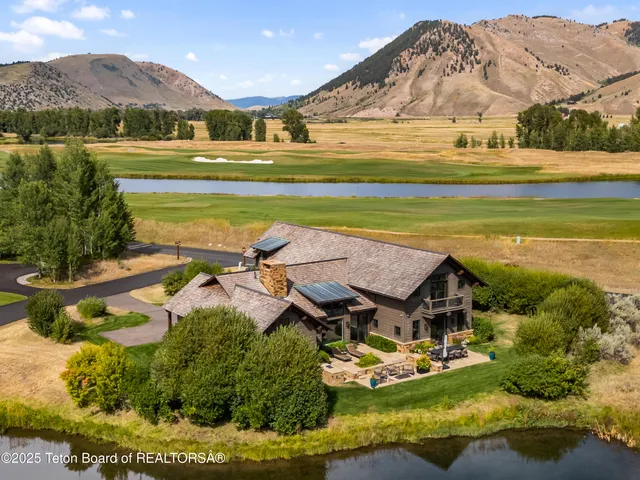 $12,500,000 | 2700 Peregrine Lane, Jackson, WY 83001