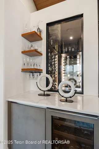 $12,500,000 | 2700 Peregrine Lane, Jackson, WY 83001