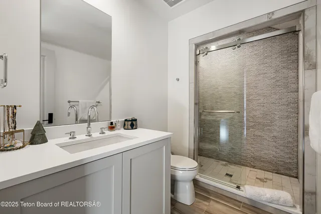 $12,500,000 | 2700 Peregrine Lane, Jackson, WY 83001