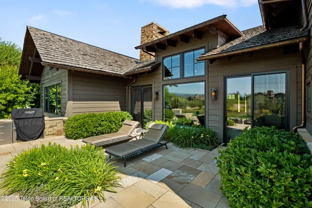 $12,500,000 | 2700 Peregrine Lane, Jackson, WY 83001