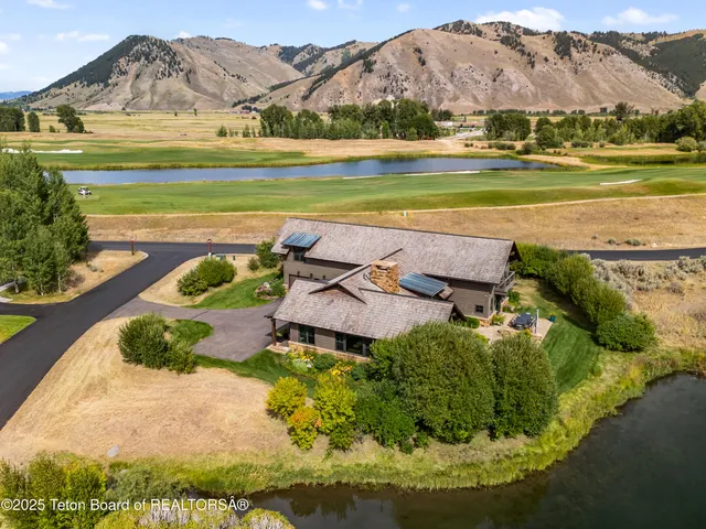 $12,500,000 | 2700 Peregrine Lane, Jackson, WY 83001