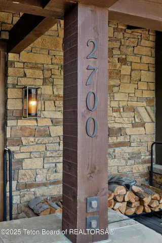 $12,500,000 | 2700 Peregrine Lane, Jackson, WY 83001