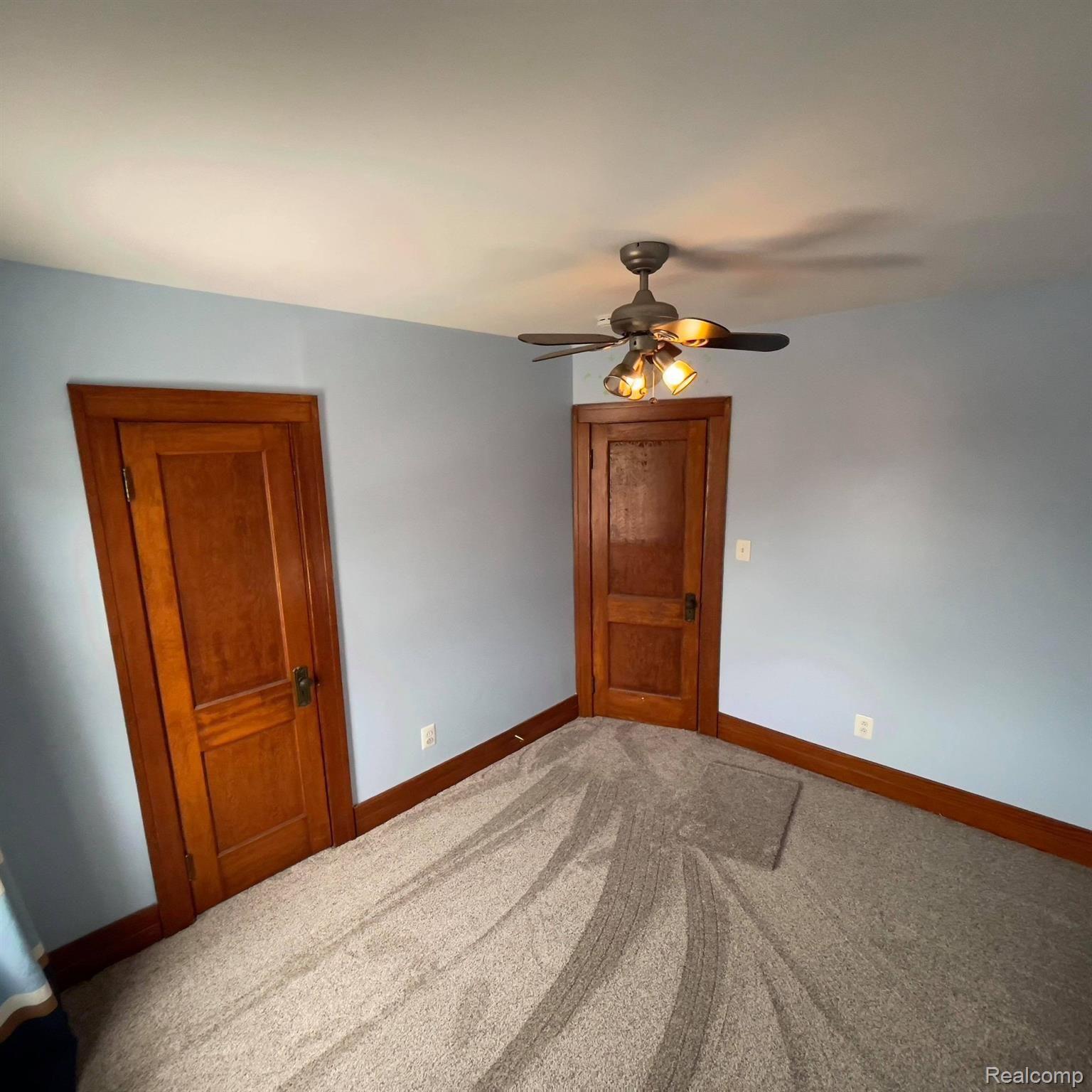 129 Walnut Street River Rouge, MI 48218 - Photo 28 of 45 129 walnut street - river rouge mi (5).jpg