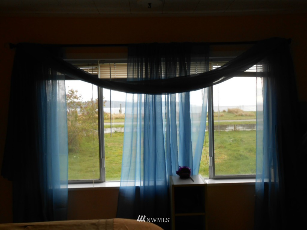 6224 South Brighton Beach Road Clinton, WA 98236 - Photo 14 of 18 Gallery Image 14